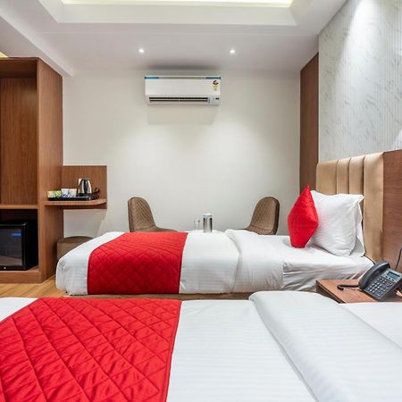 Hotel Avaas - Faiz Road Karol Bagh Delhi  Exterior photo